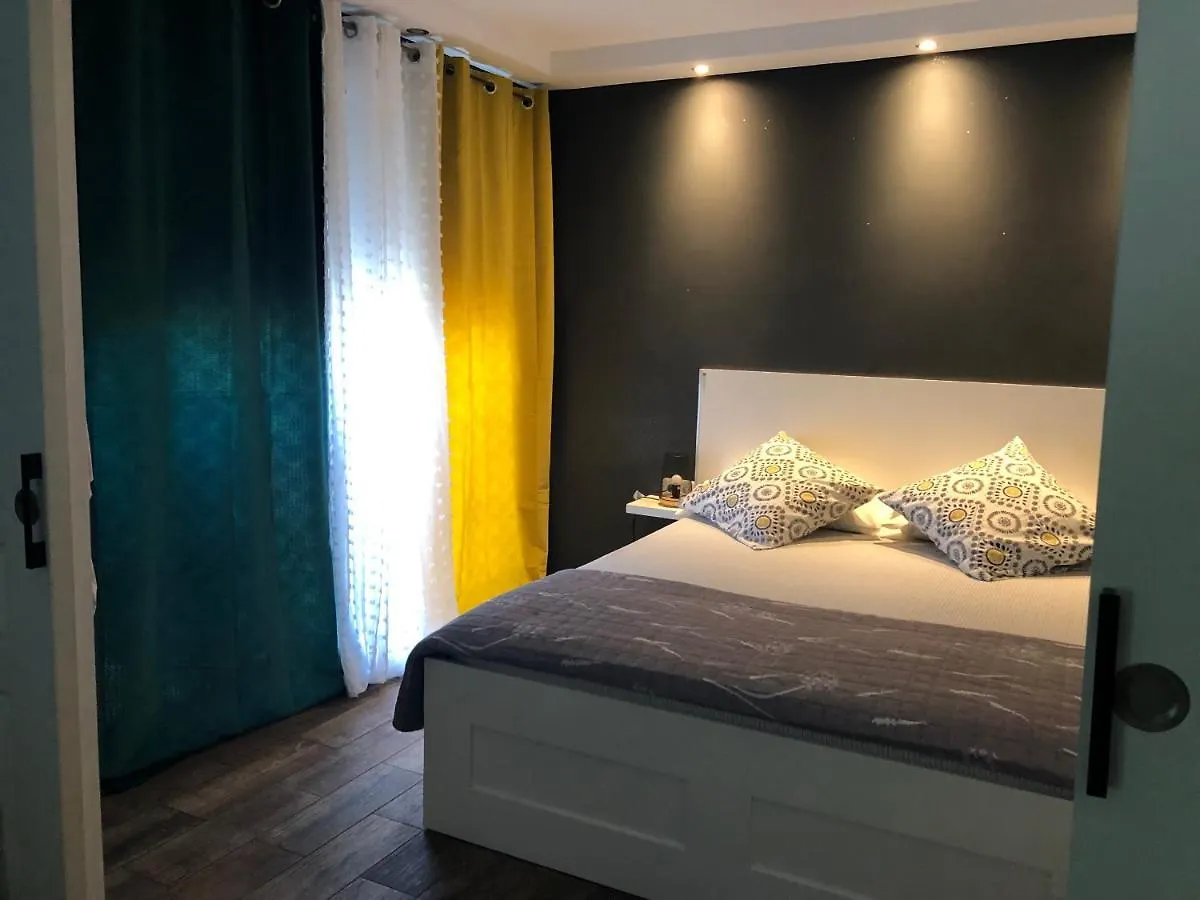 Appartement Climatise Hyper Centre De Marseille Apartment